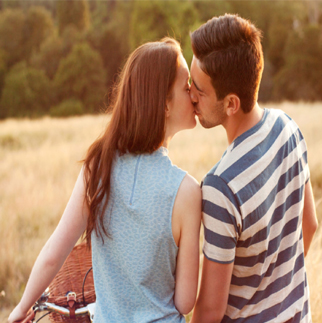 most-romantic-kiss-dp-image-for-whatsappa