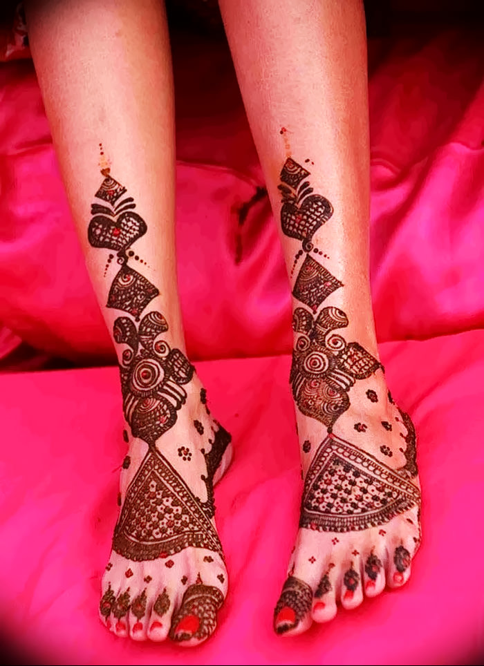 Arabic Mehndi Designs For Full Legs